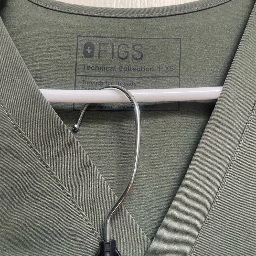Figs Scrub Set - Picture 3 of 3